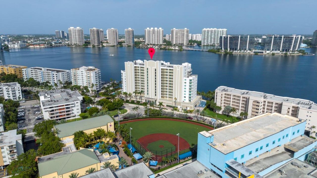 18100 N Bay Rd , Unit 304, Sunny Isles Beach, FL 33160 Photo