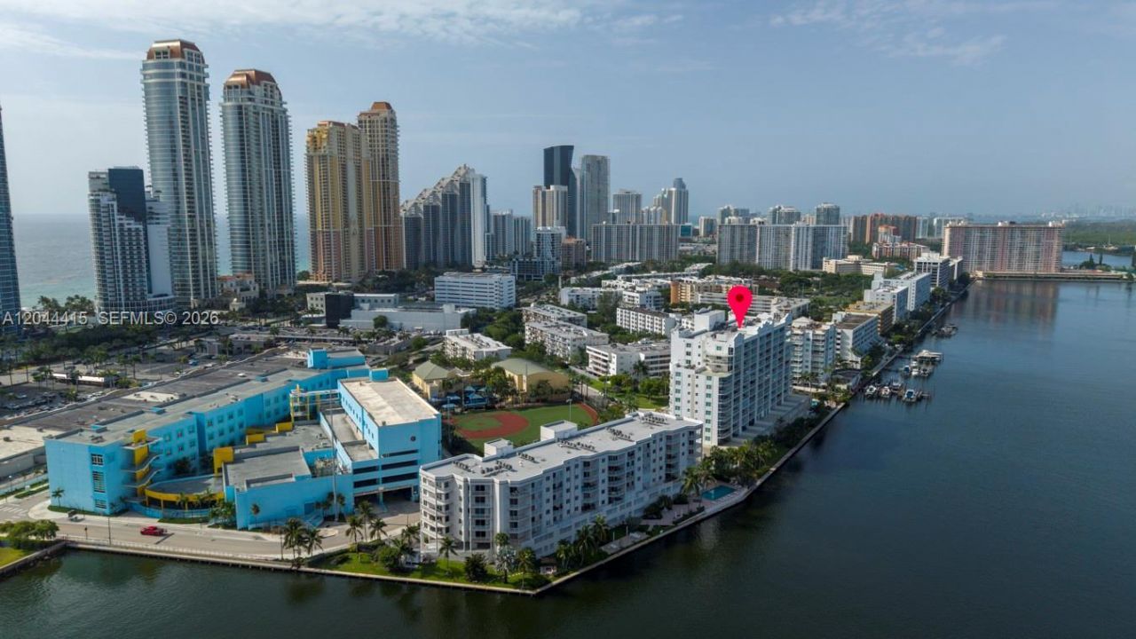 18100 N Bay Rd , Unit 304, Sunny Isles Beach, FL 33160 Photo