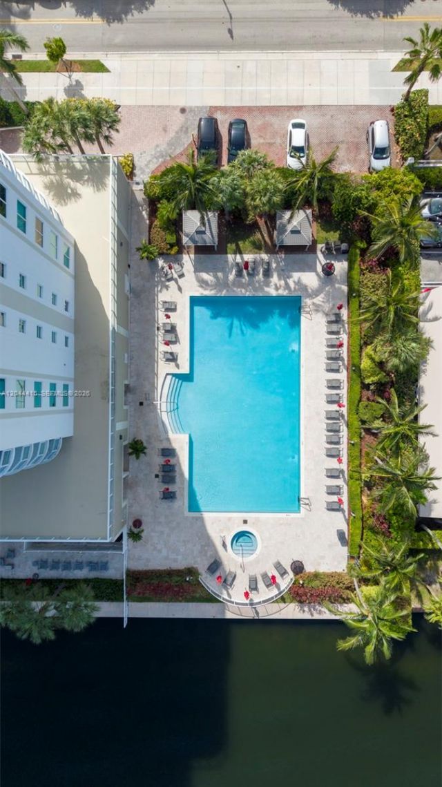 18100 N Bay Rd , Unit 304, Sunny Isles Beach, FL 33160 Photo