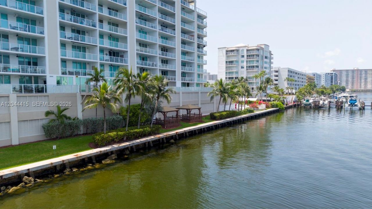 18100 N Bay Rd , Unit 304, Sunny Isles Beach, FL 33160 Photo