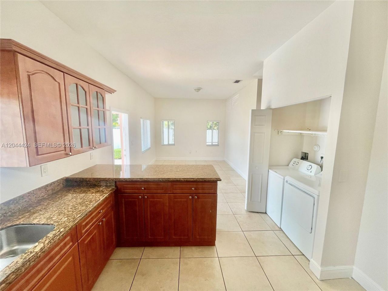 2487 W 5th Ct , Unit Front, Hialeah, FL 33010 Photo