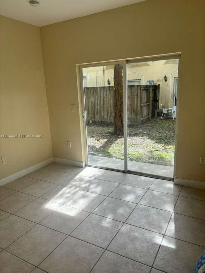 1663 SE 27th Dr, Unit 207, Homestead, FL 33035 Photo