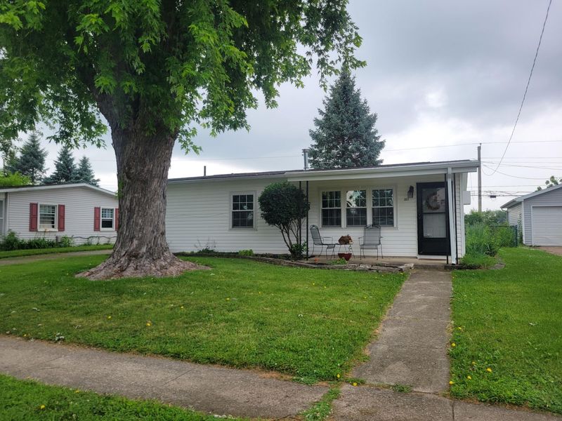 307 Drake Avenue, New Carlisle, OH 45344 Photo 2