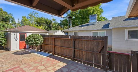 617 45th St, Sacramento, CA 95819 Photo