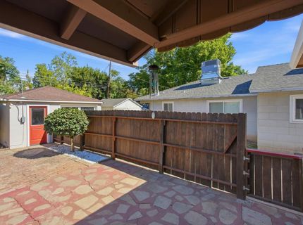 617 45th St, Sacramento, CA 95819 Photo