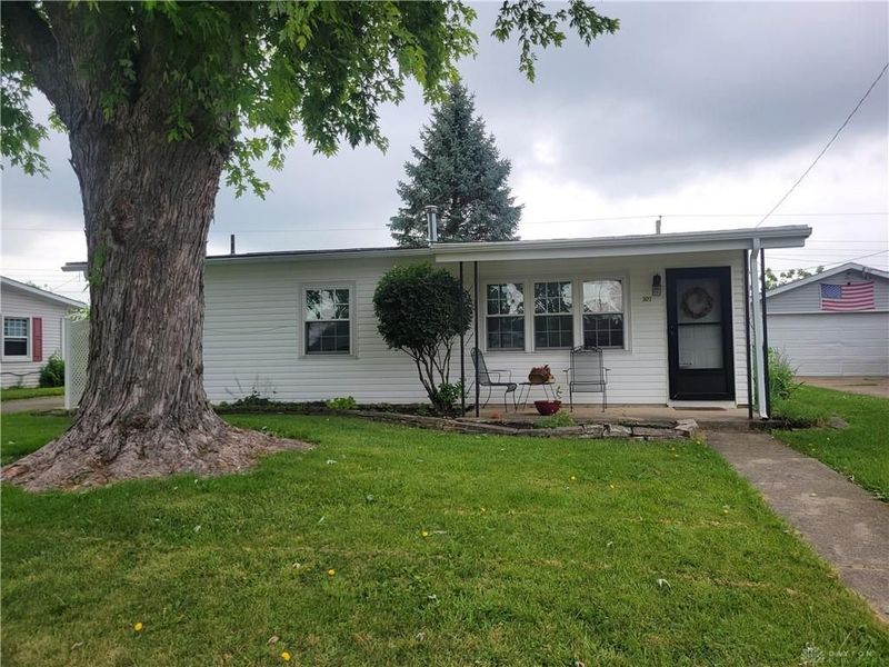 307 Drake Avenue, New Carlisle, OH 45344 Photo 2