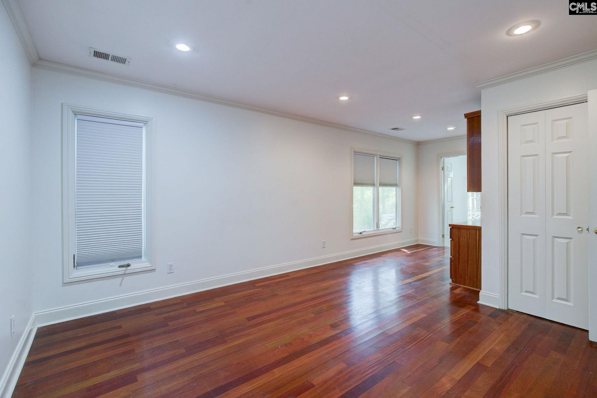 8 Cedar Place Photo 32