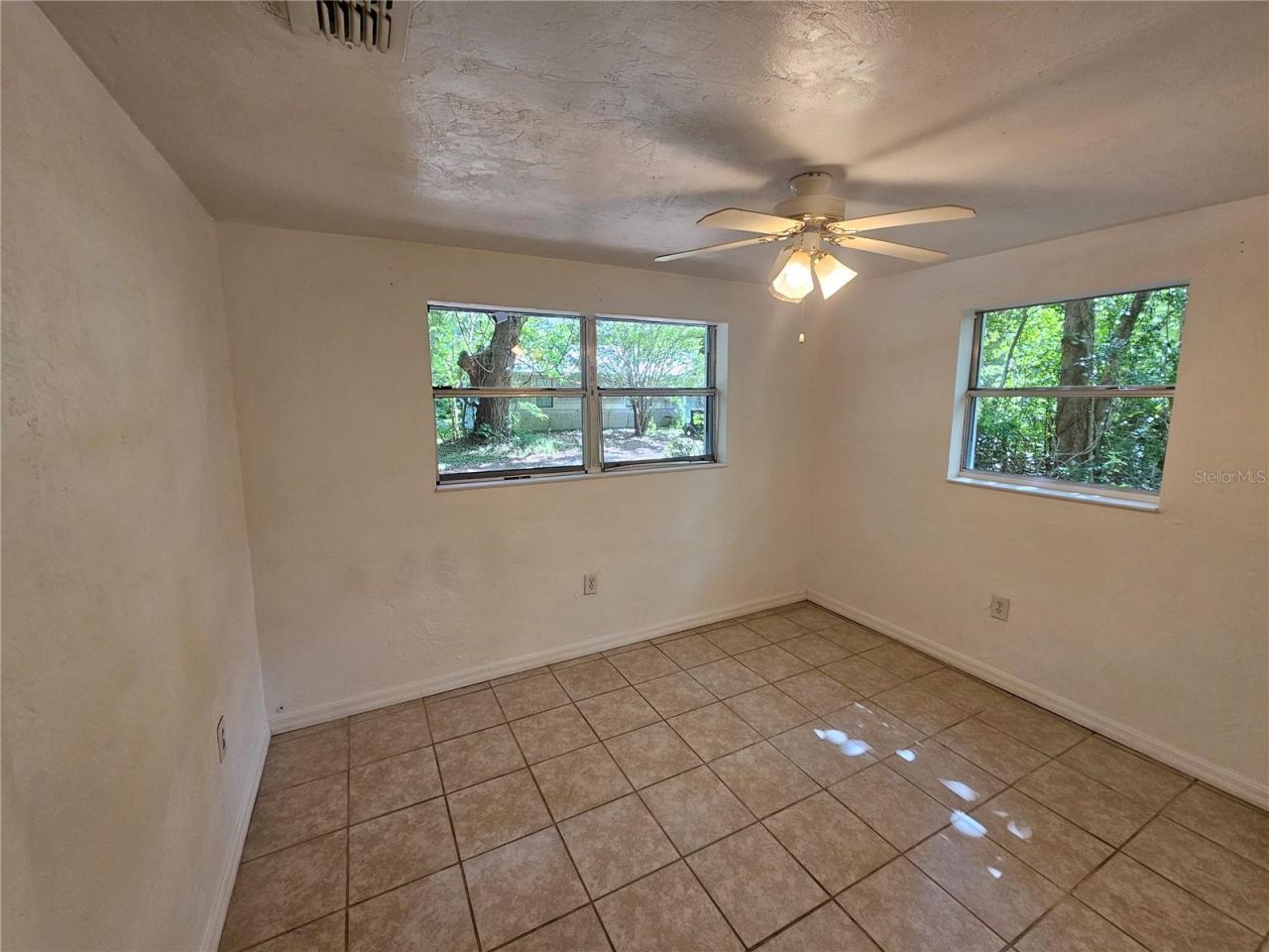 1146 NE 2nd Place , Williston, FL 32696 Photo