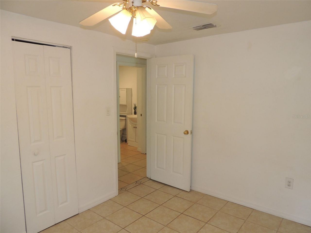 1146 NE 2nd Place , Williston, FL 32696 Photo