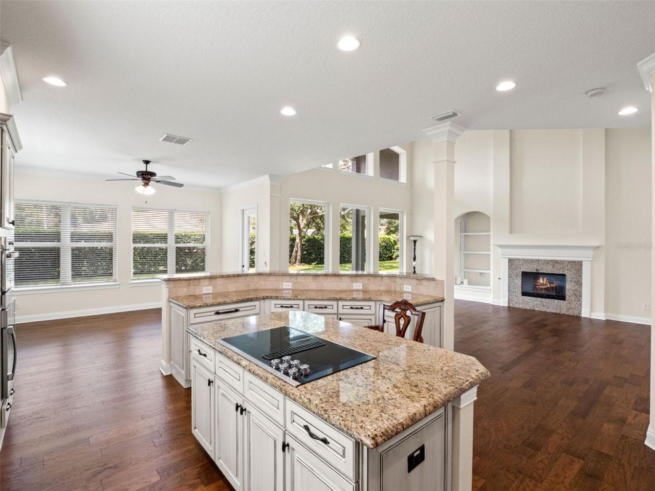 25622 Hawks Run Lane, Sorrento, FL 32776 Photo