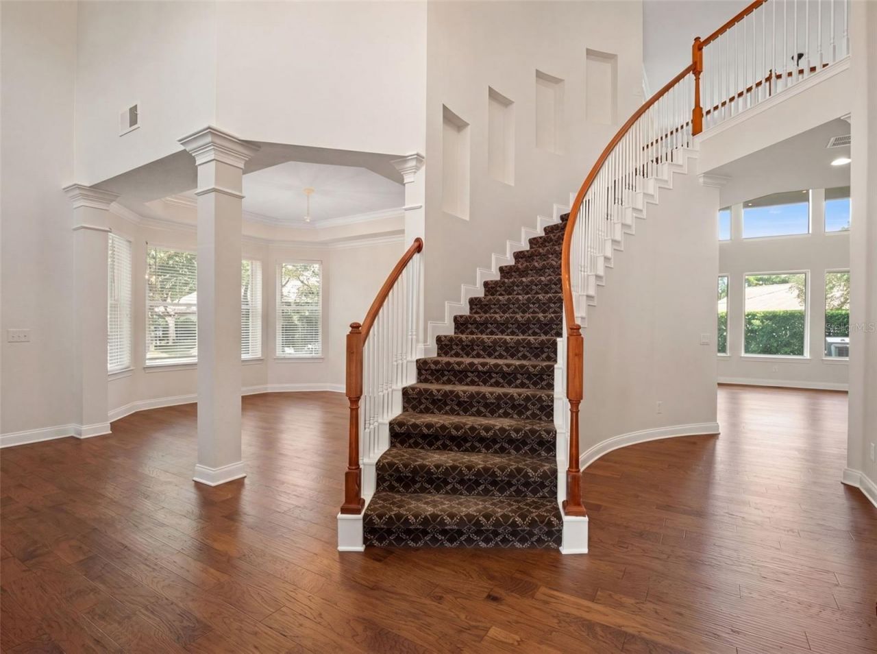 25622 Hawks Run Lane, Sorrento, FL 32776 Photo