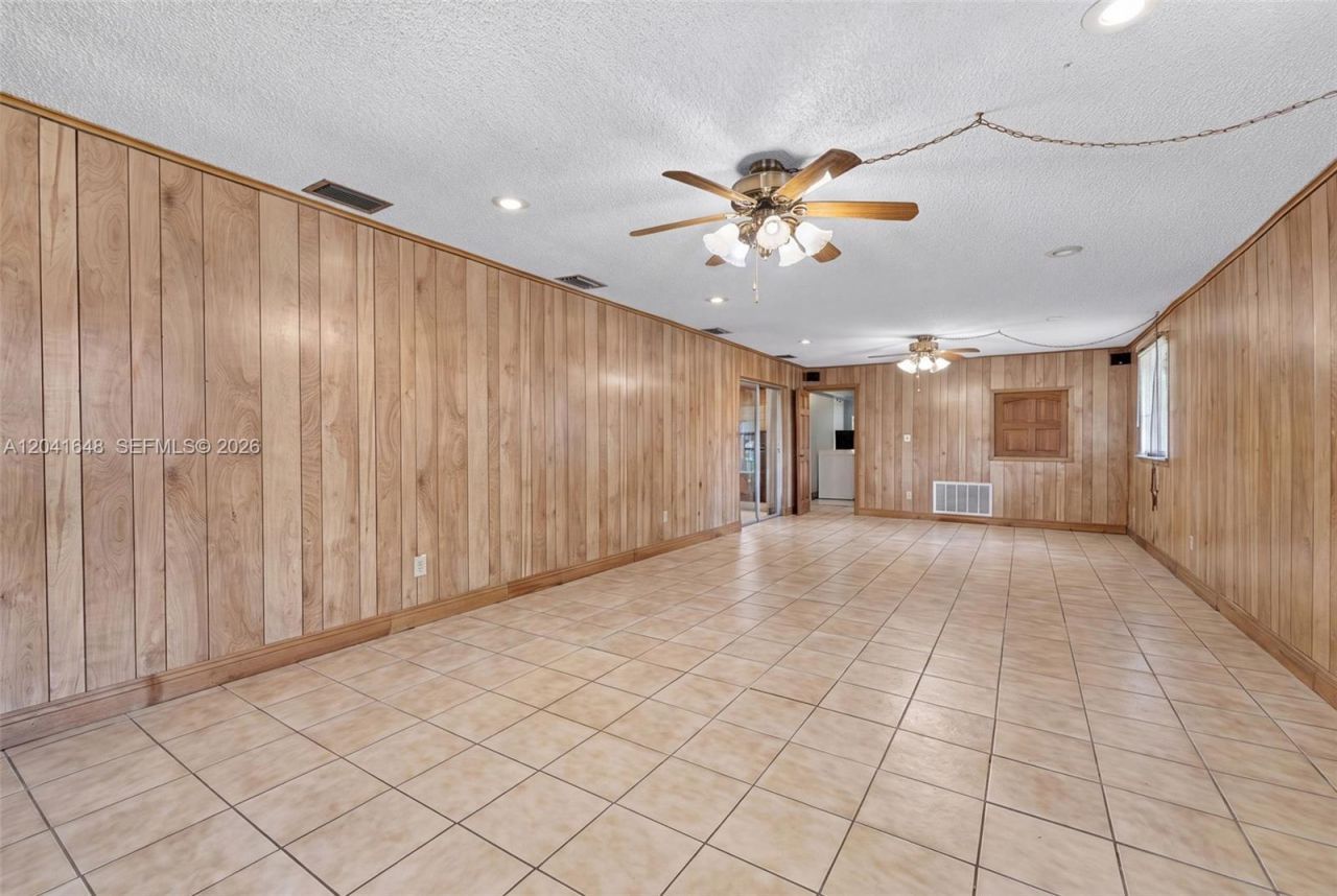 2915 NW 206th St, Miami Gardens, FL 33056 Photo