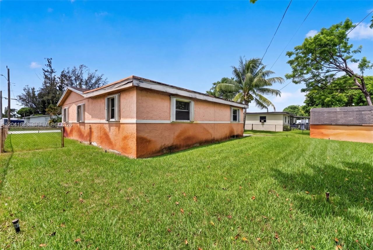 2915 NW 206th St, Miami Gardens, FL 33056 Photo