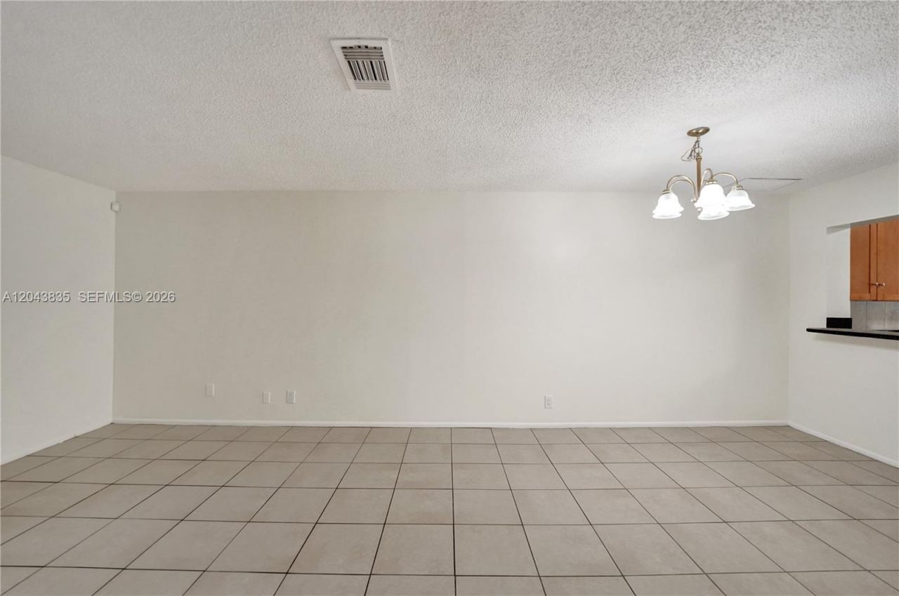 9220 NW 14th St , Unit 272, Pembroke Pines, FL 33024 Photo