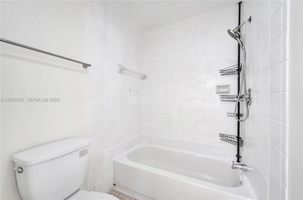 9220 NW 14th St , Unit 272, Pembroke Pines, FL 33024 Photo