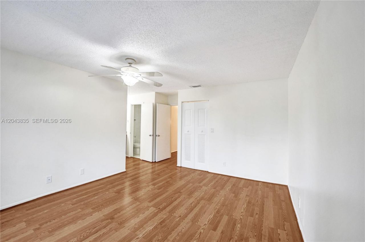 9220 NW 14th St , Unit 272, Pembroke Pines, FL 33024 Photo