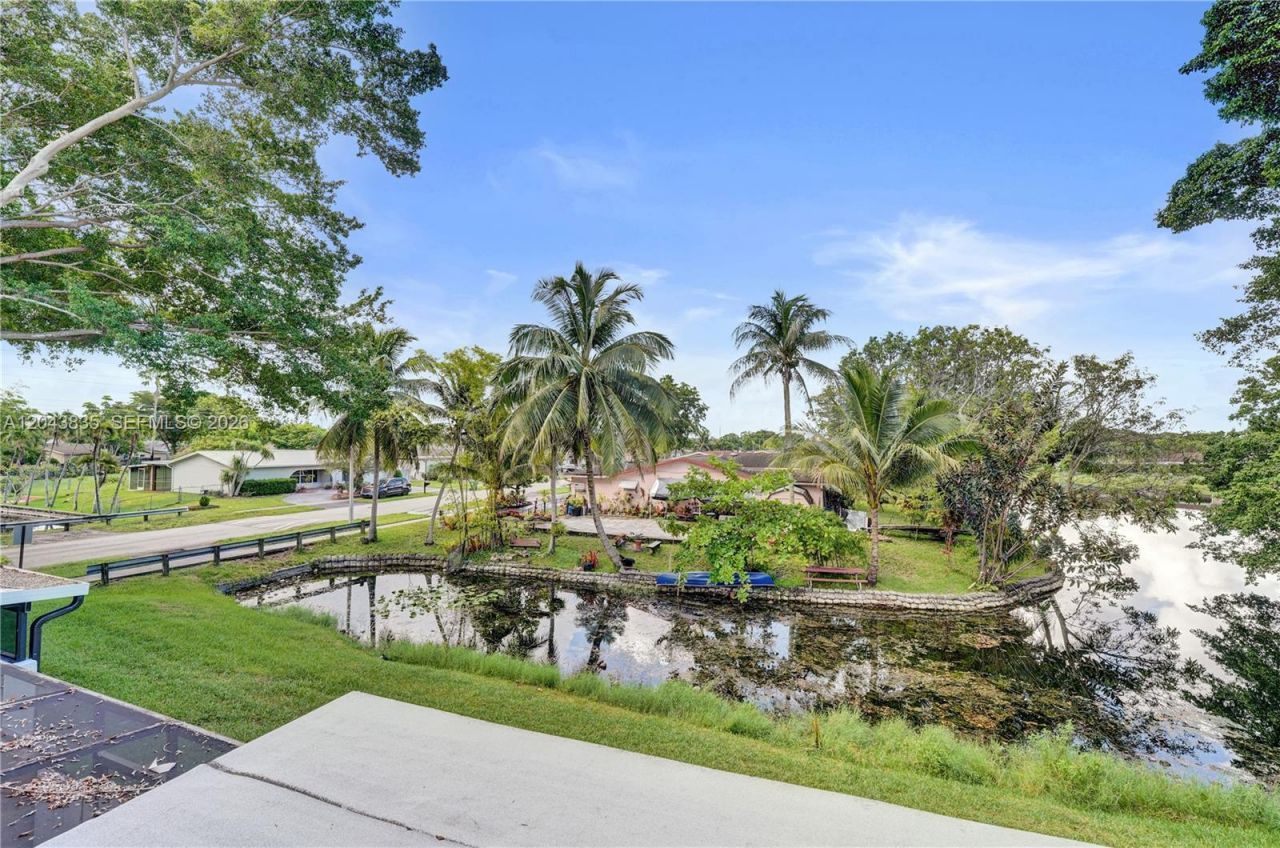 9220 NW 14th St , Unit 272, Pembroke Pines, FL 33024 Photo