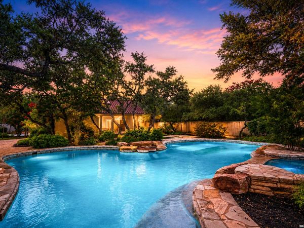 105 Rock Squirrel, Shavano Park, TX 78231