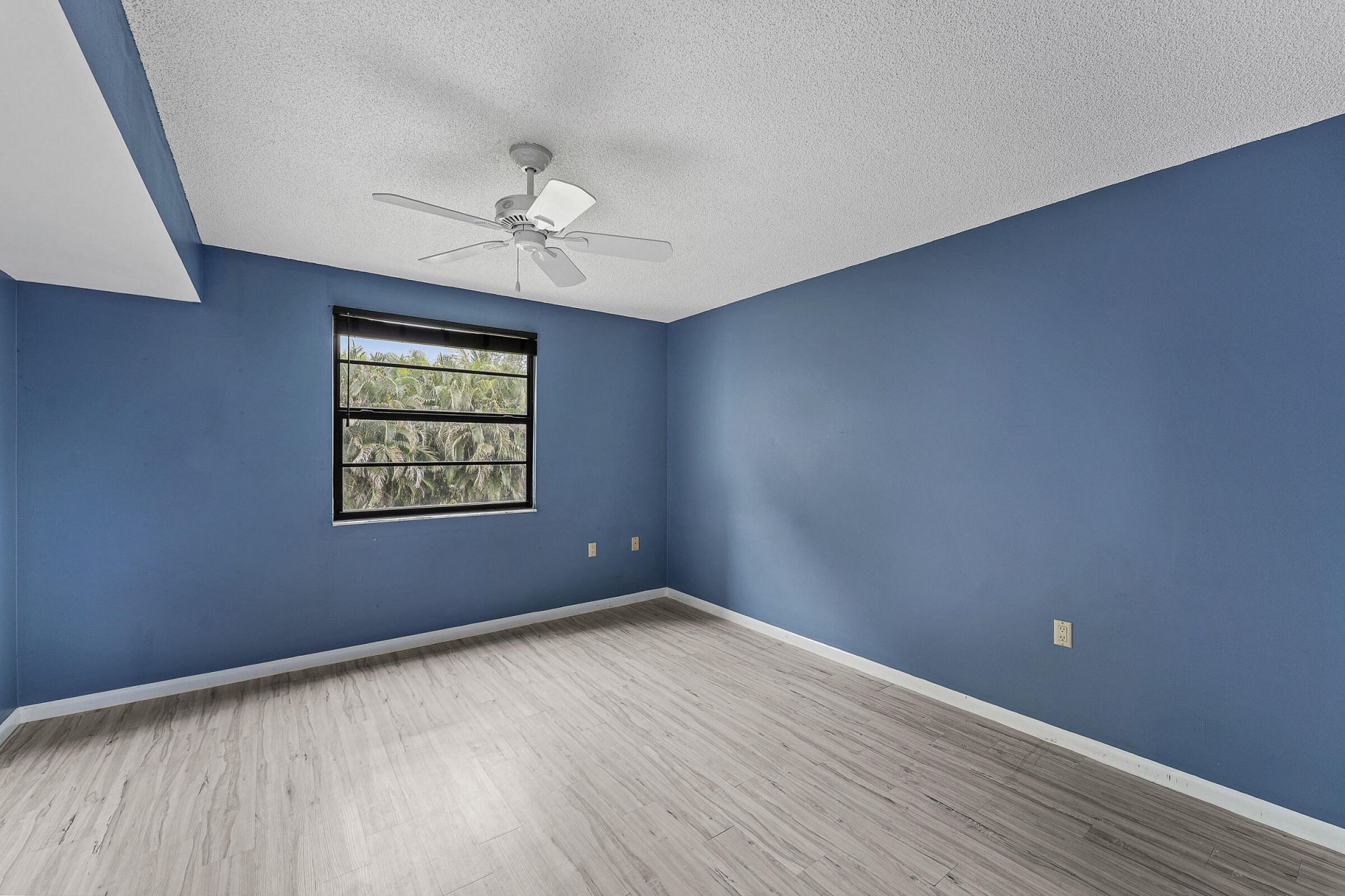 6097 Balboa Circle, Unit 202, Boca Raton, FL 33433 Photo