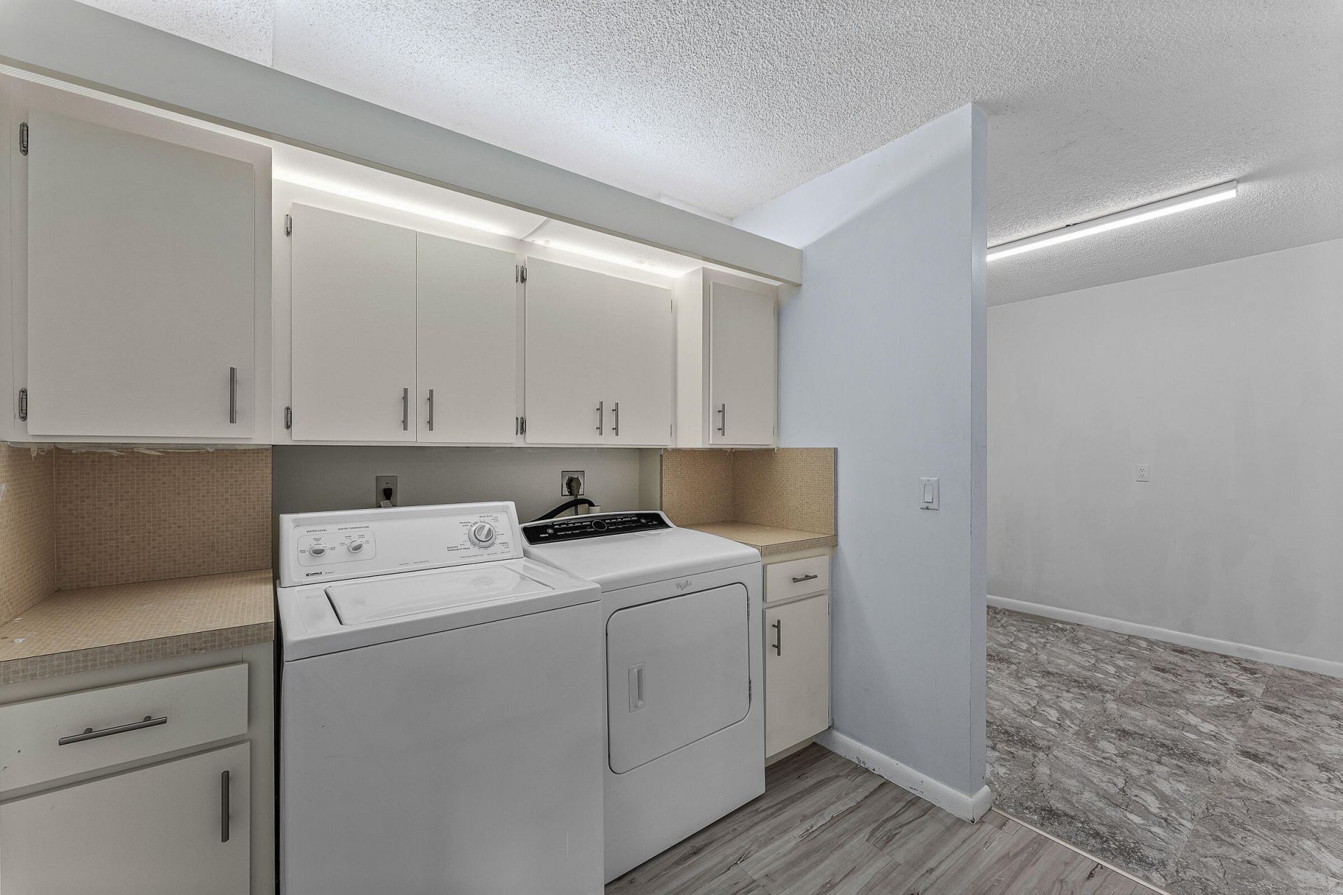 6097 Balboa Circle, Unit 202, Boca Raton, FL 33433 Photo