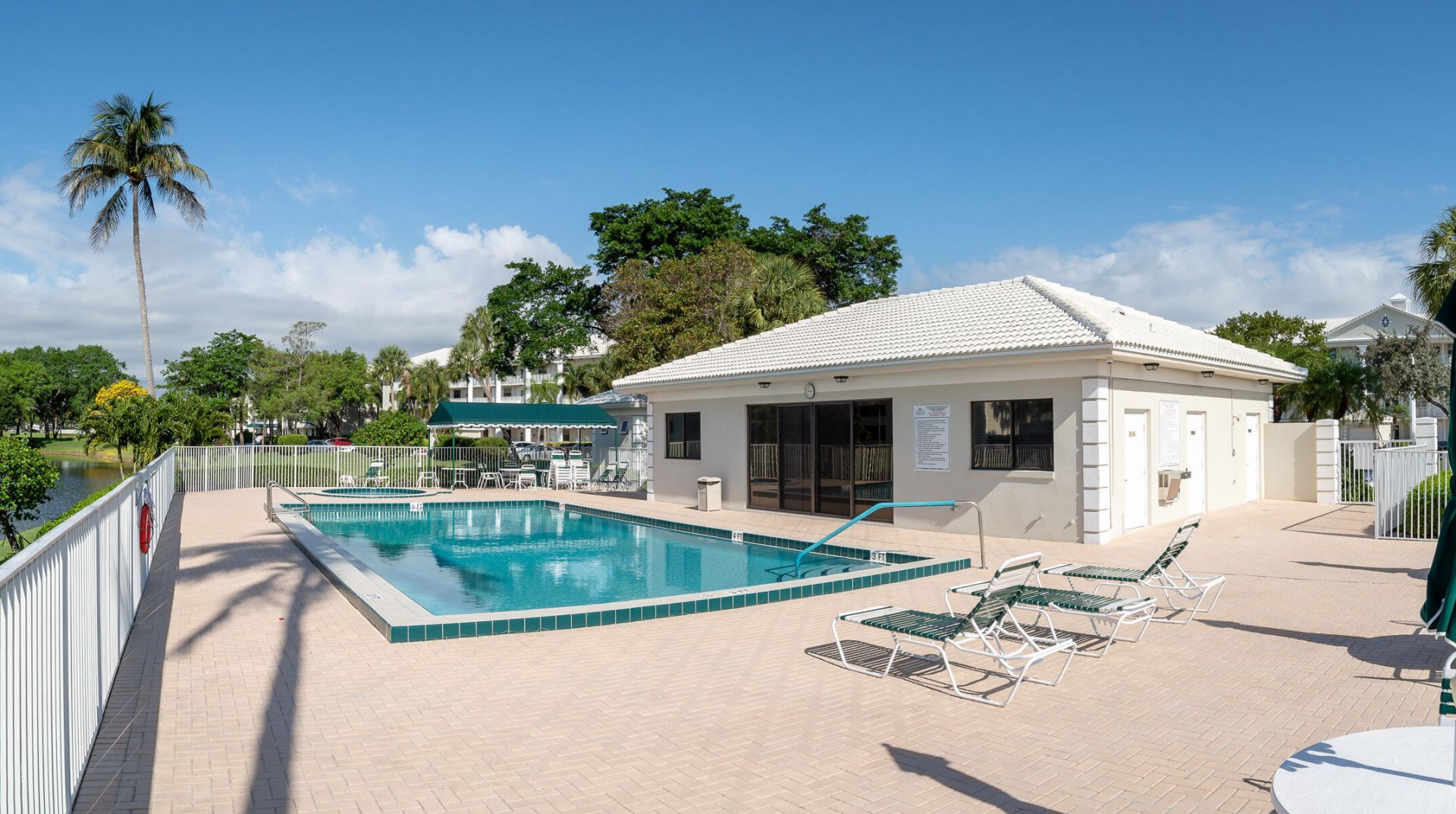 6097 Balboa Circle, Unit 202, Boca Raton, FL 33433 Photo