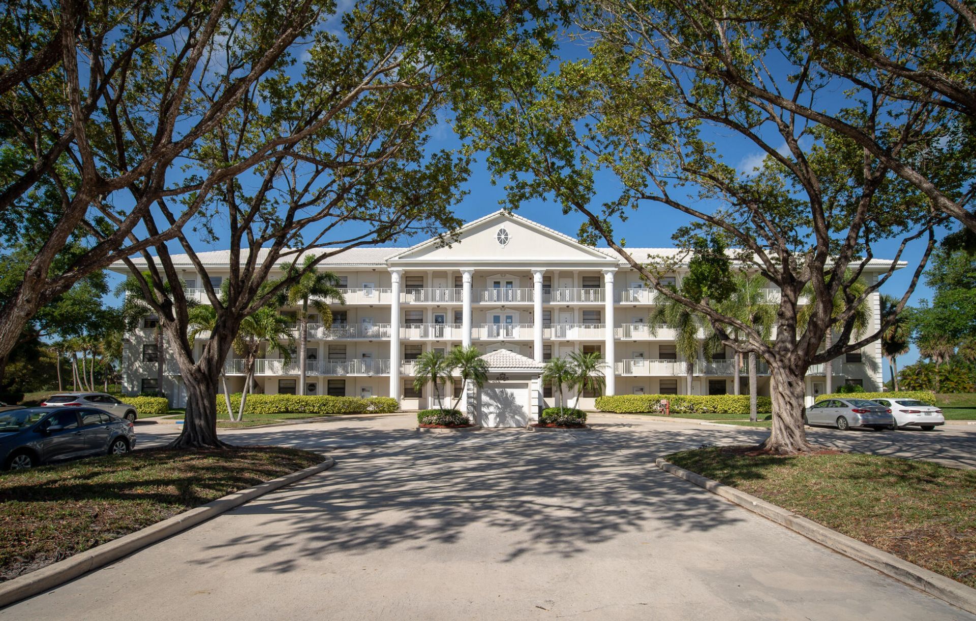 6097 Balboa Circle, Unit 202, Boca Raton, FL 33433 Photo