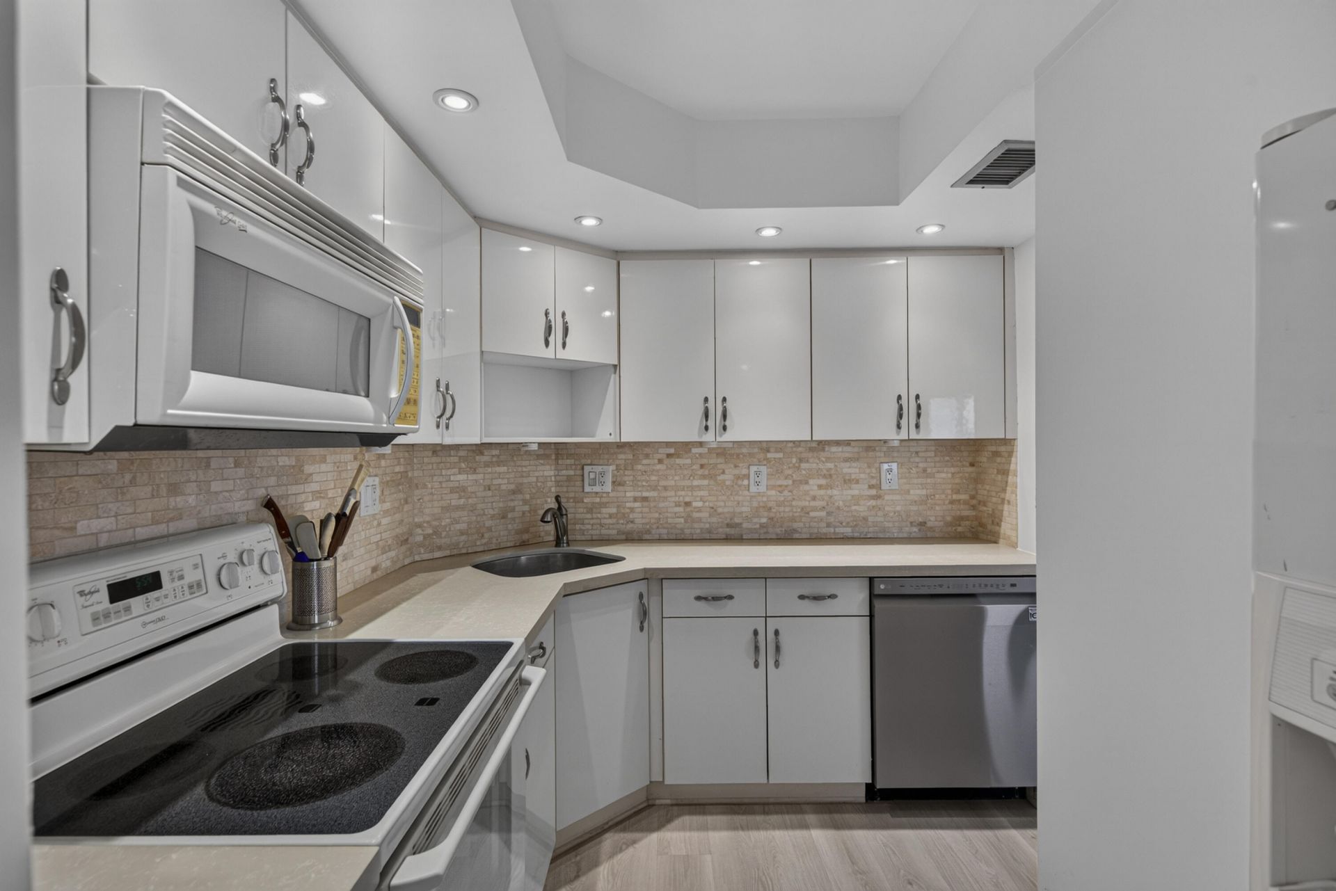 3800 Galt Ocean Drive, Unit 1605, Fort Lauderdale, FL 33308 Photo