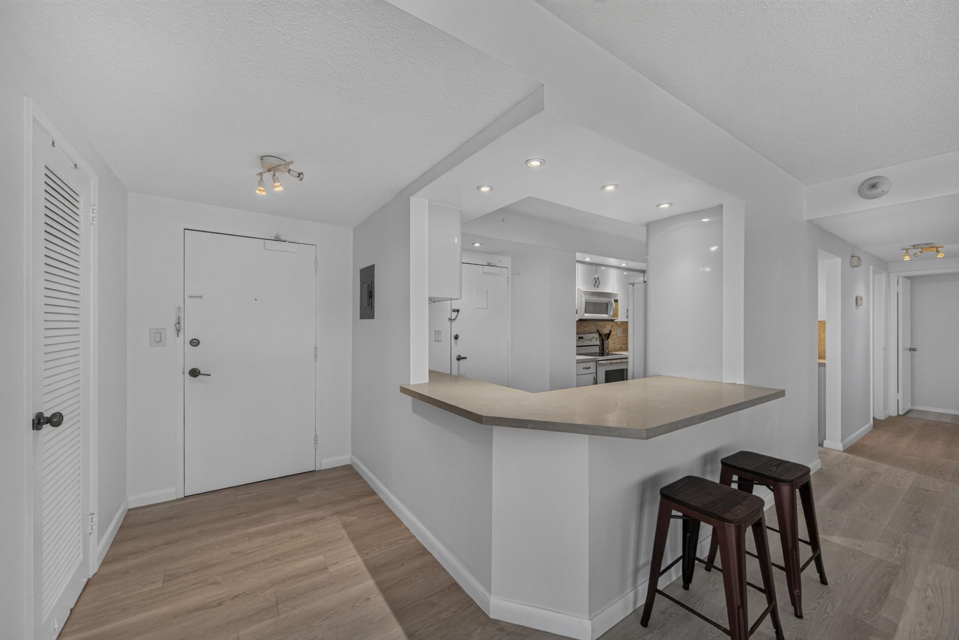 3800 Galt Ocean Drive, Unit 1605, Fort Lauderdale, FL 33308 Photo