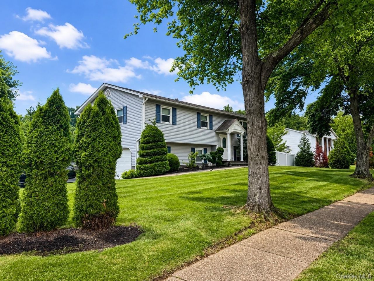 12 Spur Drive , Nanuet, NY 10954 Main Photo