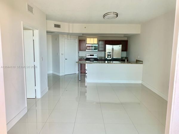 7280 SW 90th St , Unit 205, Miami, FL 33156