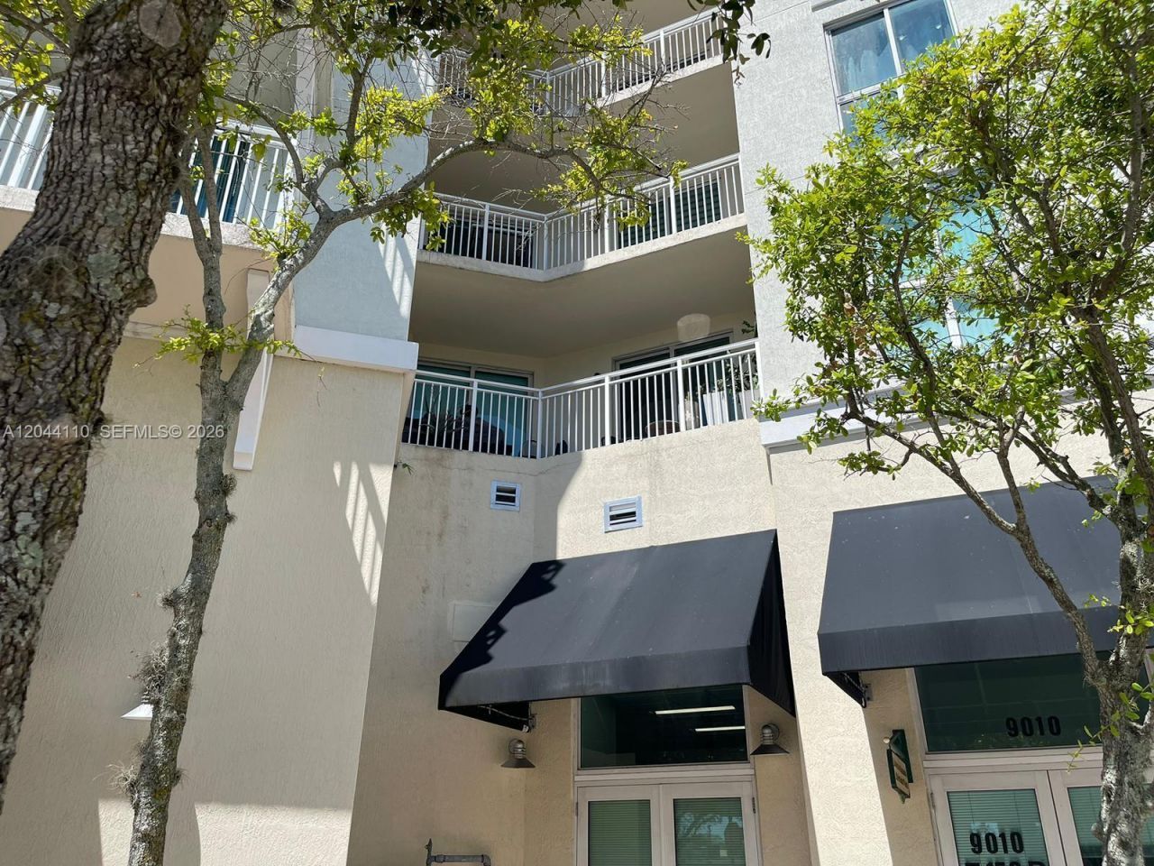 7280 SW 90th St , Unit 205, Miami, FL 33156 Photo