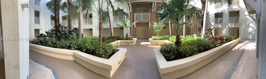 7280 SW 90th St , Unit 205, Miami, FL 33156 Photo