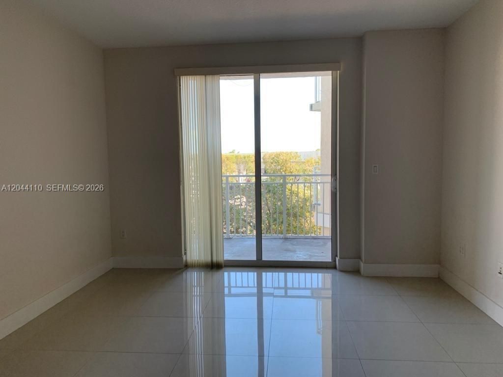 7280 SW 90th St , Unit 205, Miami, FL 33156 Photo