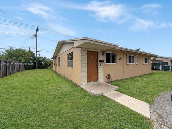 19411 SW 117th Ave , Miami, FL 33177