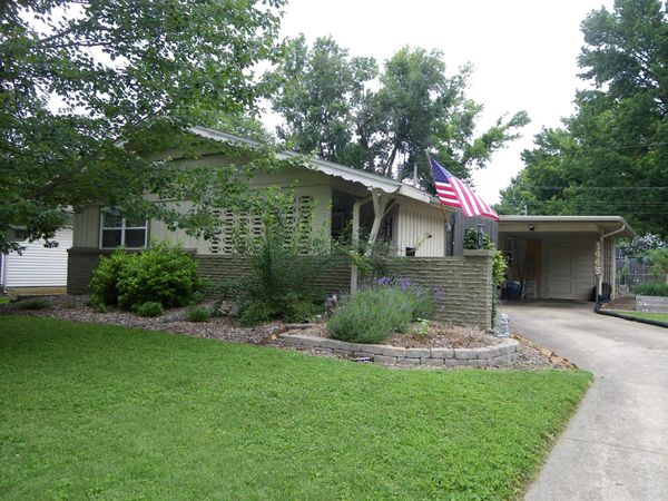 1443 E Berkeley Street , Springfield, MO 65804
