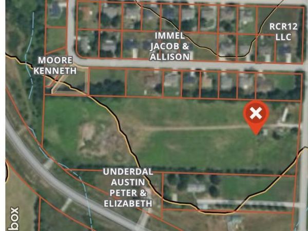 4525 S 107th Road , Bolivar, MO 65613