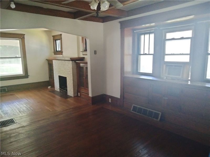 949 W Exchange Street, Akron, OH 44302 Photo 3