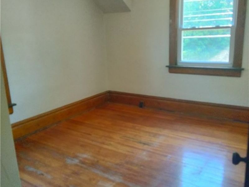 949 W Exchange Street, Akron, OH 44302 Photo 6