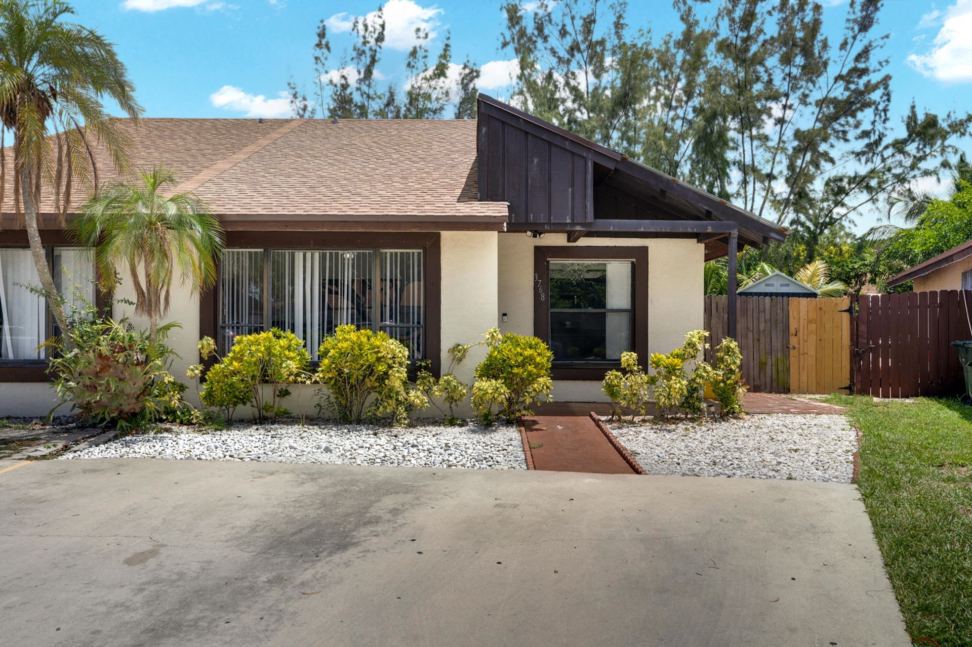 3768 Mil Lake Court, Greenacres, FL 33463 Photo