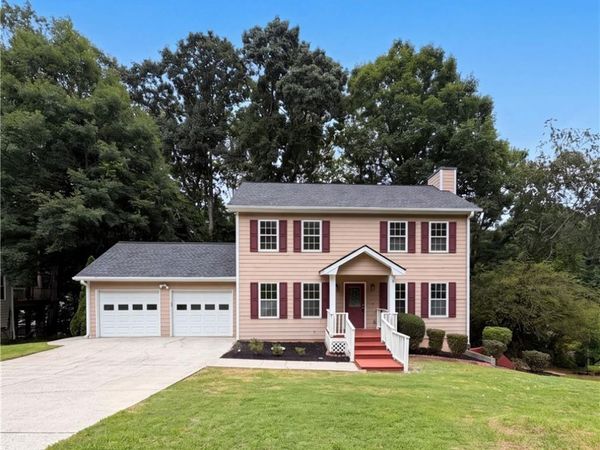4615 Creek Bluff Drive , Buford, GA 30518