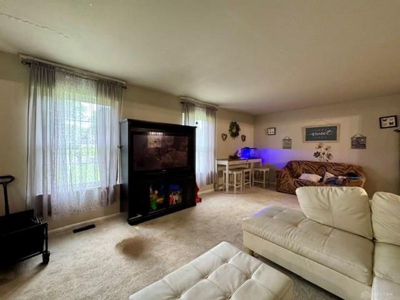 5513 Florrel Crest Lane, Dayton, OH 45415 Photo 12