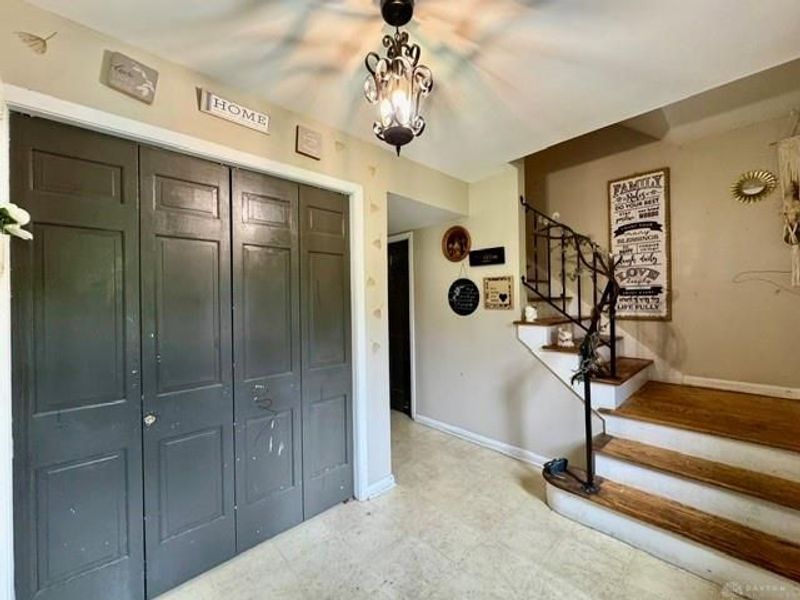 5513 Florrel Crest Lane, Dayton, OH 45415 Photo 8