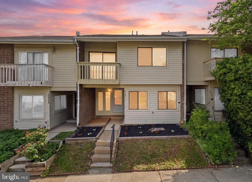 13362 Preuit Place, Herndon, VA 20170 Main Photo