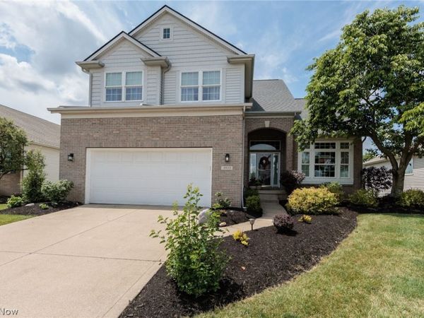 3933 Hedgewood Drive , Medina, OH 44256