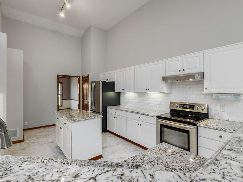 2638 Carla Drive, Lewis Center, OH 43035 Photo 14