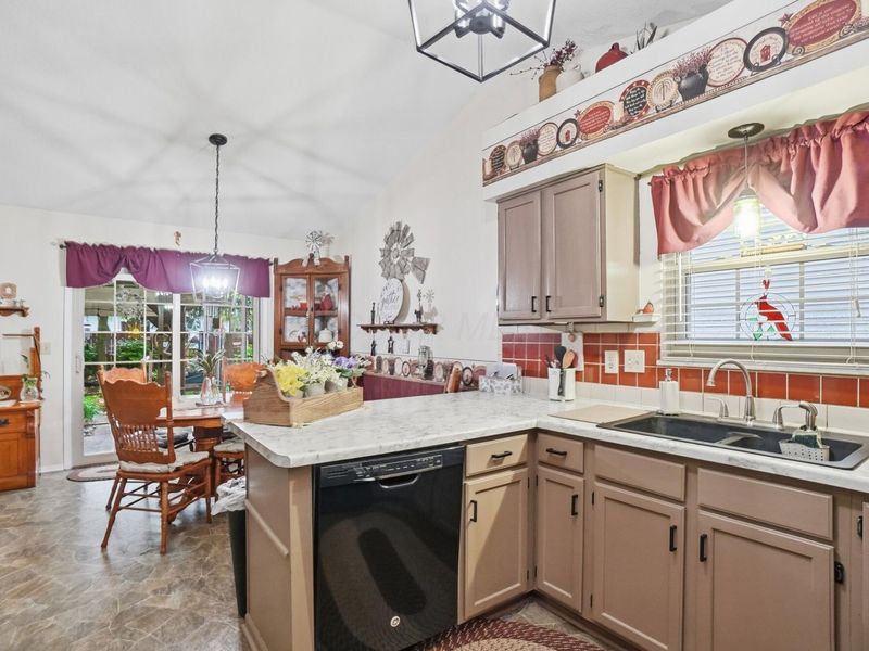 2259 Sundew Avenue, Grove City, OH 43123 Photo 8