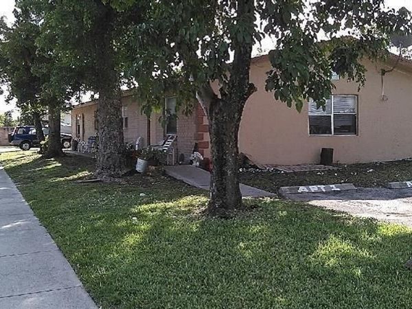 2400 NW 21st Street, Unit 3, Fort Lauderdale, FL 33311