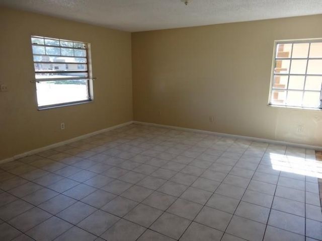 2400 NW 21st Street, Unit 3, Fort Lauderdale, FL 33311 Photo