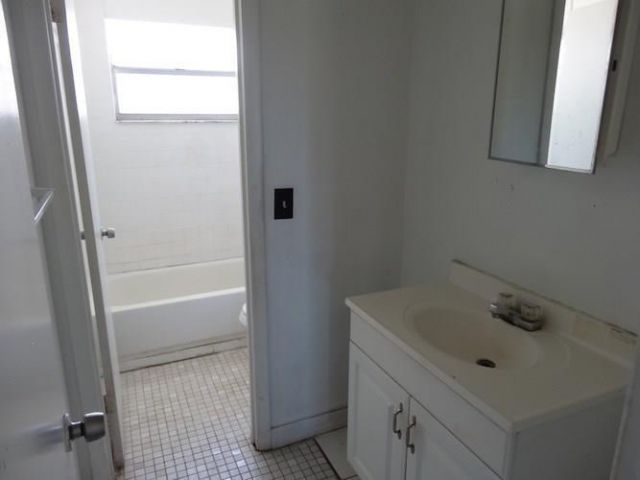2400 NW 21st Street, Unit 3, Fort Lauderdale, FL 33311 Photo