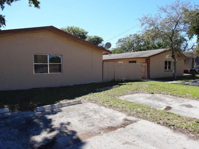 2400 NW 21st Street, Unit 3, Fort Lauderdale, FL 33311 Photo